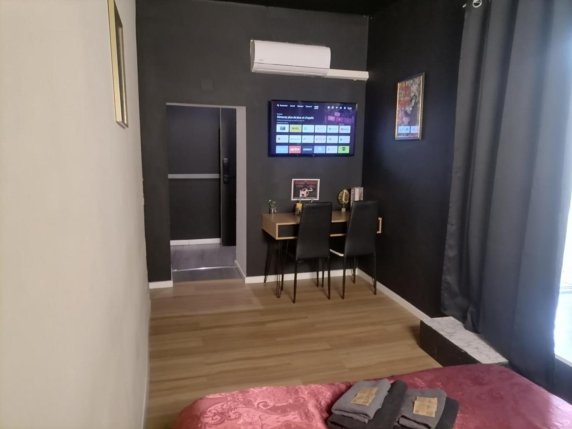 Jacuzzi Terrasse Centre Narbonne Appartement Buitenkant foto